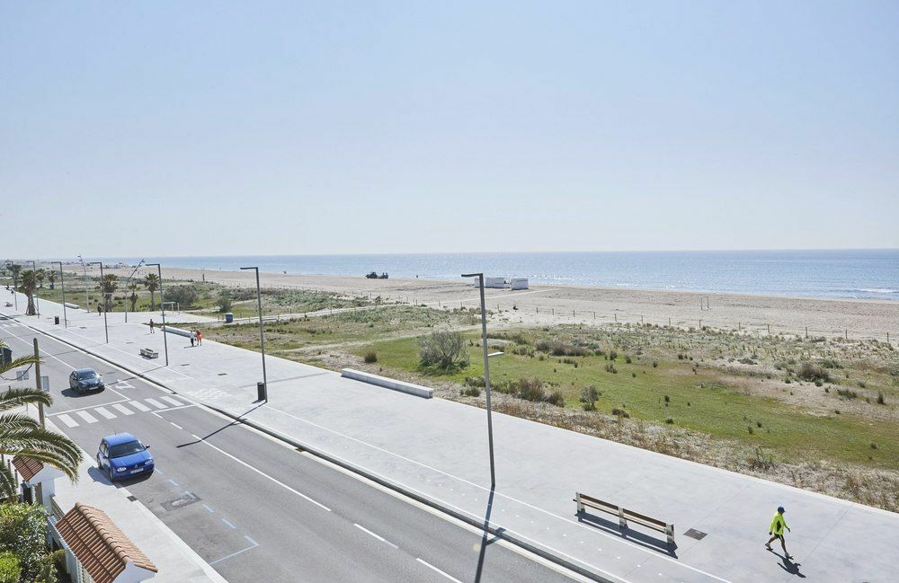 Casa Petit Bateau Be My Guest Castelldefels Apartment Ngoại thất bức ảnh